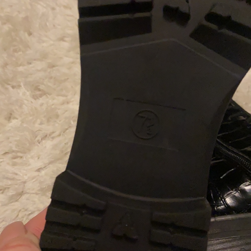 Combat boots - Picture 3 of 3